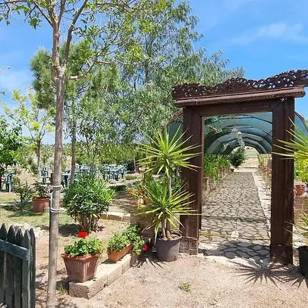 Masseria Milu' Фермерский дом Сипонто